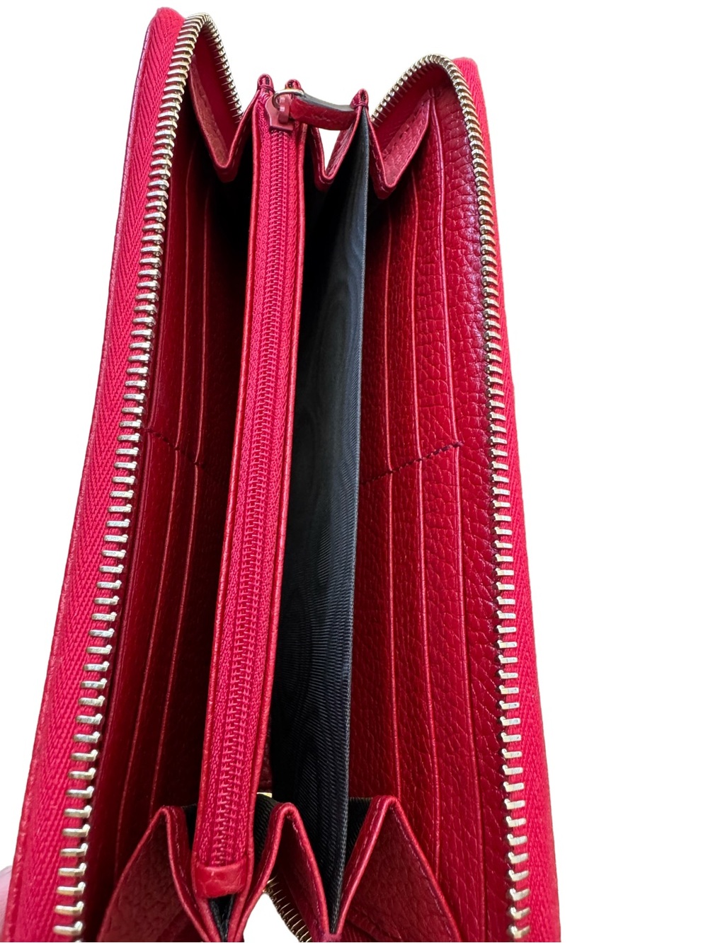 Gucci Soho Red Pebbled Leather Zip Around Continental Wallet Tassel NWOT - Picture 5 of 7